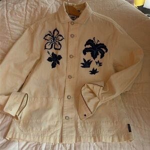 Light spring jacket with flower embroidory